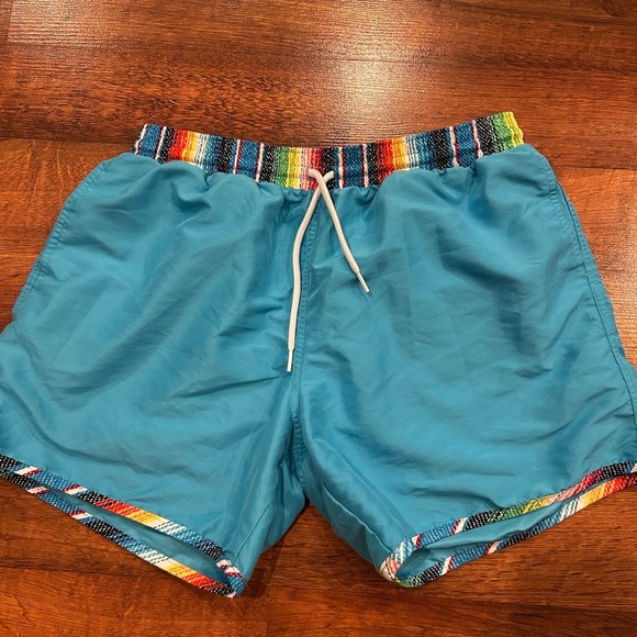 Chubbies Blue Colorful Swim Shorts Men’s Size XL 5” Drawstring Waist Pockets - Picture 1 of 7